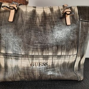 GUESS DELANEY Handbag with gray snakeskin handle